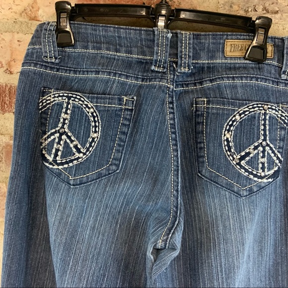 Free culture straight leg jeans size 9 - Picture 5 of 7